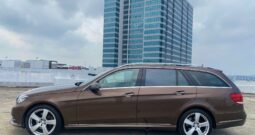 MERCEDES BENZ E-CLASS E250 ESTATE 7SEATER ELEGANCE