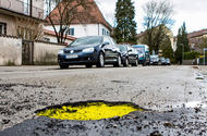 Government pledges £8.3bn to repair UK roads