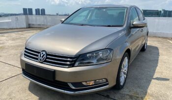 VOLKSWAGEN 1.4A PASSAT TSI DSG NAVI REVCAM full