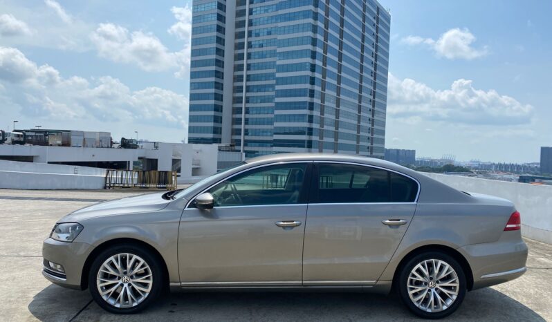 VOLKSWAGEN 1.4A PASSAT TSI DSG NAVI REVCAM full