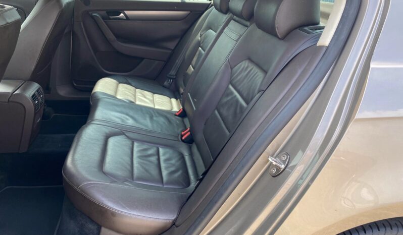 VOLKSWAGEN 1.4A PASSAT TSI DSG NAVI REVCAM full