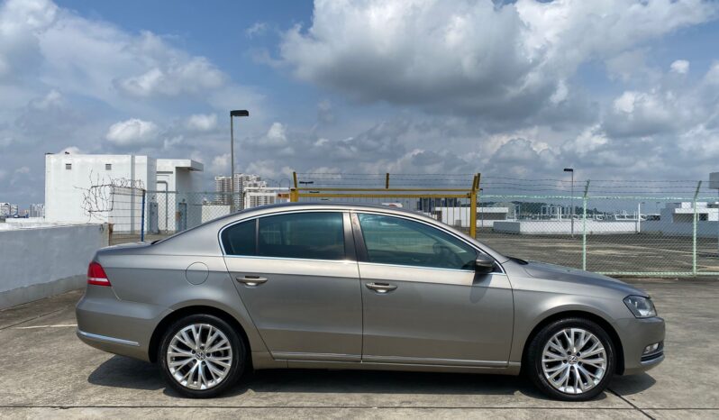 VOLKSWAGEN 1.4A PASSAT TSI DSG NAVI REVCAM full