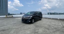 TOYOTA VELLFIRE 2.5A SUNROOF