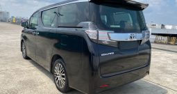 TOYOTA VELLFIRE 2.5A SUNROOF