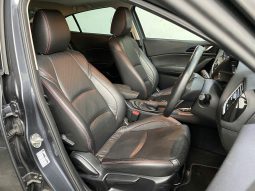 MAZDA 3 SEDAN 1.5A SUNROOF full