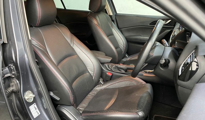 MAZDA 3 SEDAN 1.5A SUNROOF full