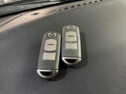 MAZDA 3 SEDAN 1.5A SUNROOF full