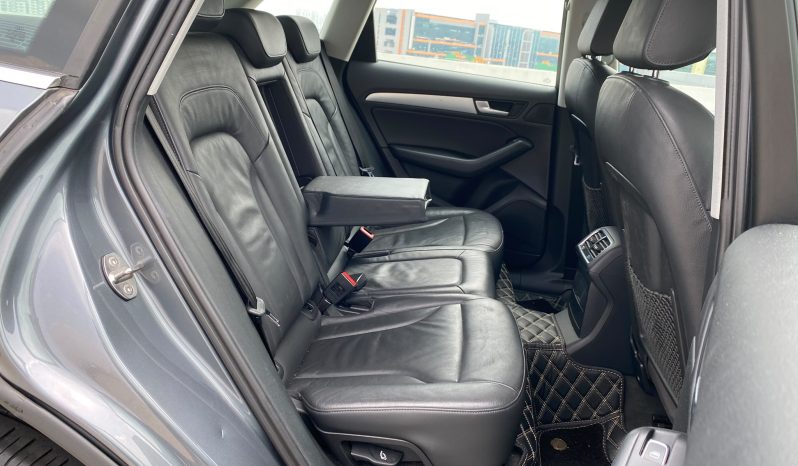 AUDI Q5 2.0A TFSI QU (180BHP) full