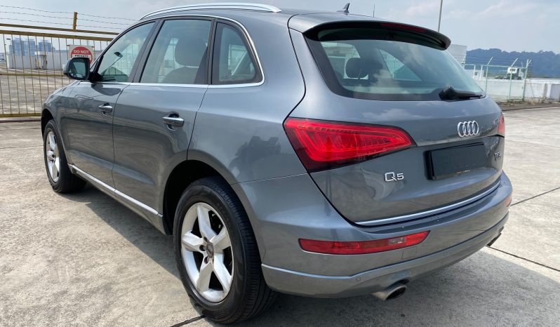AUDI Q5 2.0A TFSI QU (180BHP) full