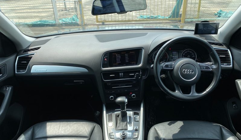 AUDI Q5 2.0A TFSI QU (180BHP) full
